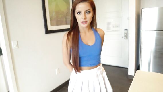 Рыжая воришка наказана большим членом в рот и киску