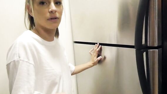 После секса по пьяни с сестрой брат пришел ночью к ней в спальню